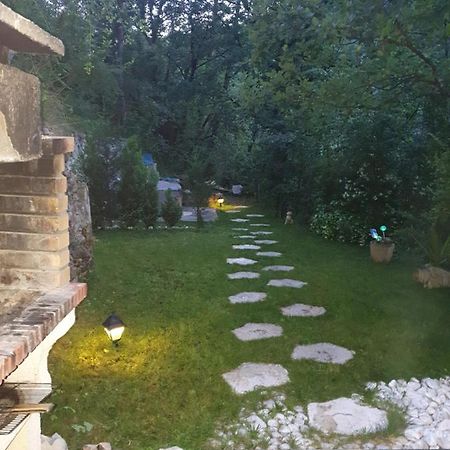 Chalet Type Studio De Charme Avec Jacuzzi ξενώνας Touet-de-l'Escarene Εξωτερικό φωτογραφία