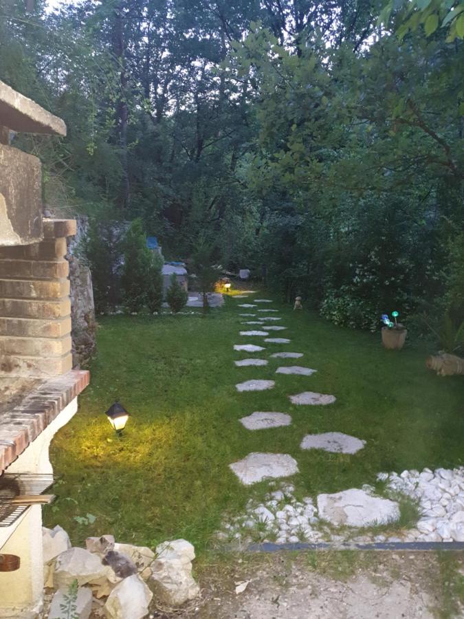 Chalet Type Studio De Charme Avec Jacuzzi ξενώνας Touet-de-l'Escarene Εξωτερικό φωτογραφία